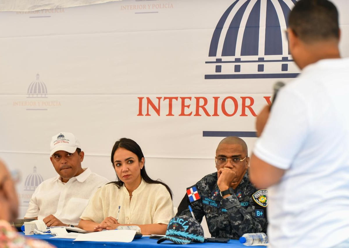 Faride Raful supervisa avances del plan integral de seguridad en Villas Agrícolas