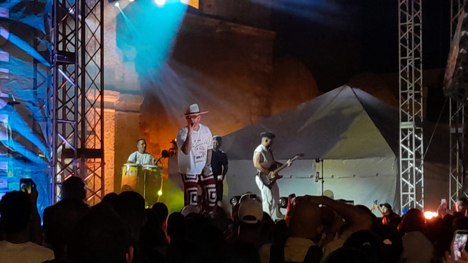 Gabriel Pagán y Aljadaqui sellan con éxito el gran cierre de Turizoneando en la Ciudad Colonial