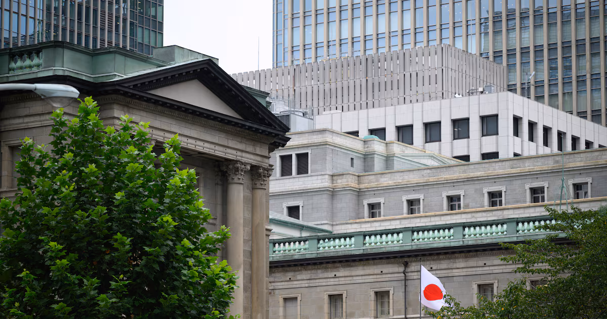 El yen frena su retroceso ante señales de una inminente intervención cambiaria en Tokio