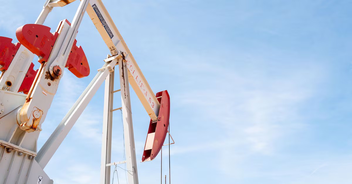 El petróleo Brent escala hacia los US$115 ante la intensificación del conflicto bélico en Medio Oriente