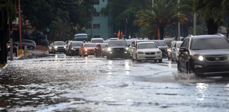 Alerta meteorológica: Vaguada provocará intensos aguaceros, ráfagas de viento y posibles granizadas este martes