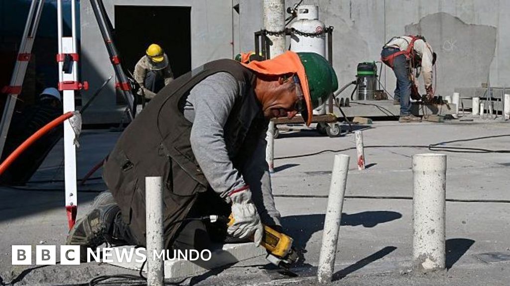 Chile entra en zona crítica: desempleo récord y severo frenazo desafían el plan de austeridad de Kast