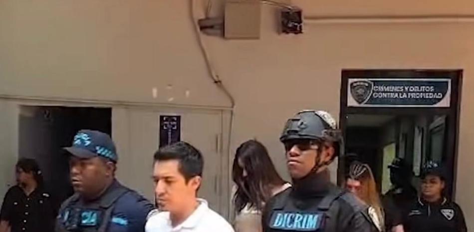 Aplazan conocimiento de coerción contra presunta red que sedaba y despojaba a hombres en la capital