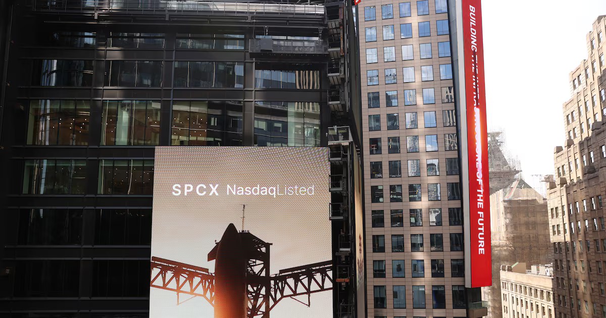 SpaceX tropieza en Wall Street: turbulencia en los mercados complica megadeuda de US$40,000 millones para su división de IA