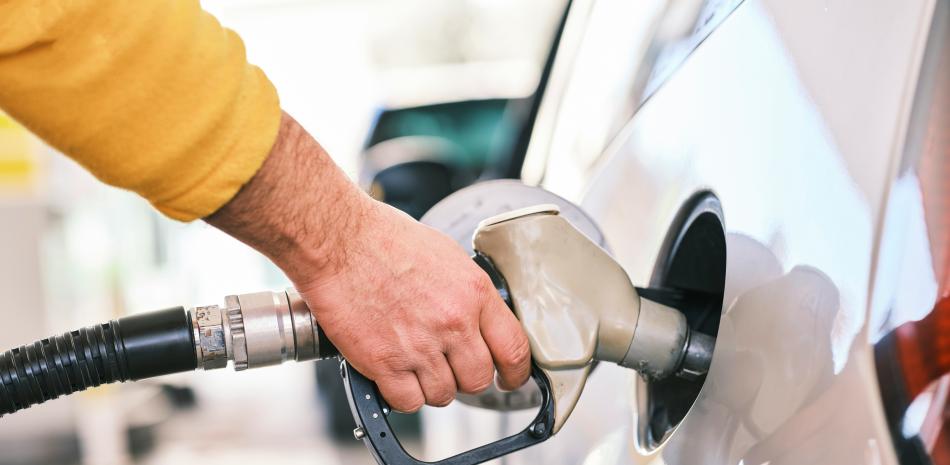 El 75 % de las estaciones de combustible evalúa suspender pagos con tarjeta de crédito y débito