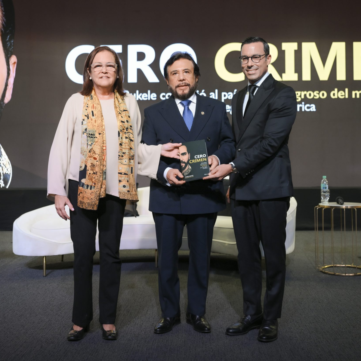 «Cero Crimen»: El empresario Yossi Abadi lanza obra sobre la transformación en seguridad de El Salvador