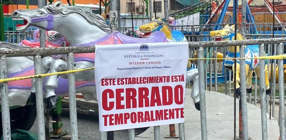 Apresan a tres operadores y clausuran parque de diversiones tras caída de menores en Hato Mayor