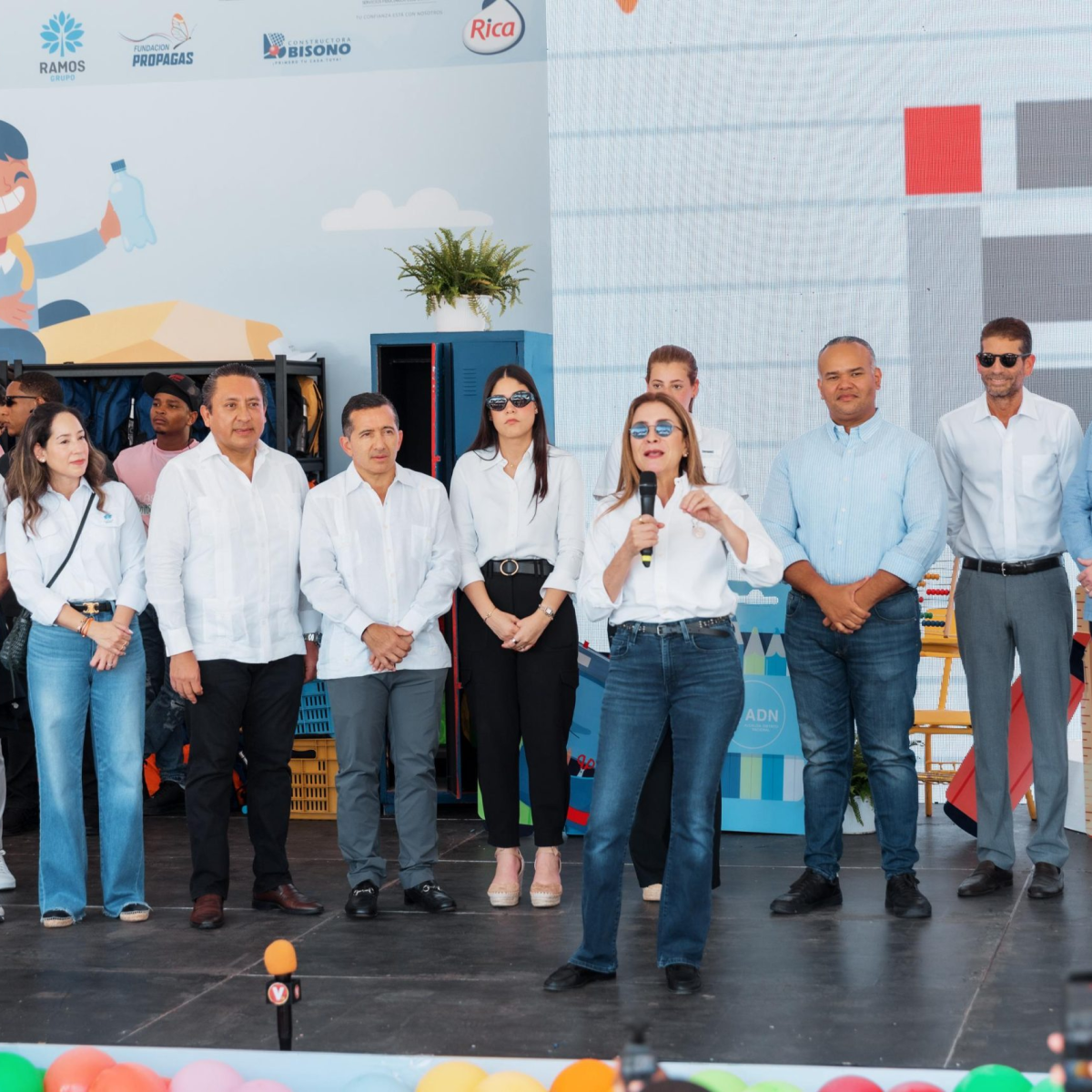 Alcaldía del Distrito Nacional recolecta 16.5 millones de botellas en la tercera edición de 'Plásticos por Útiles Escolares'
