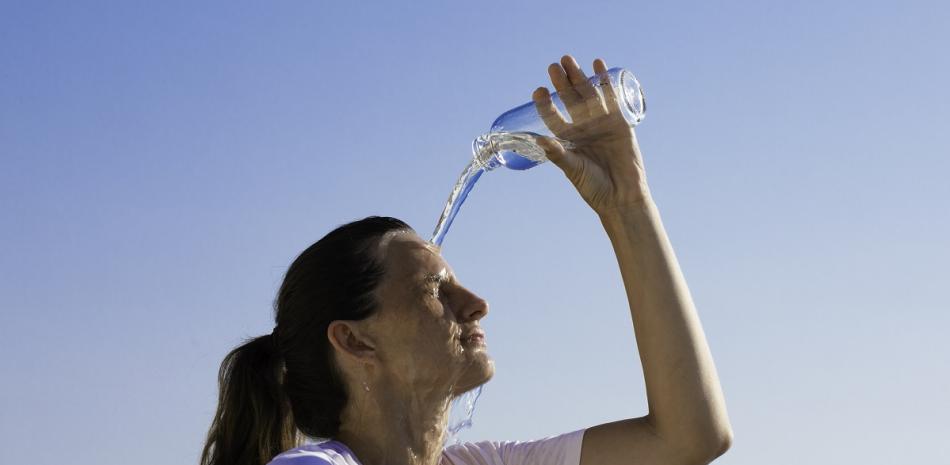 Calor sofocante y partículas de polvo del Sahara marcarán las condiciones del tiempo este sábado