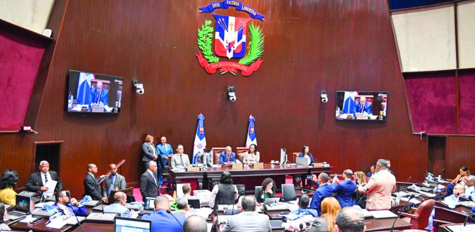 Cámara de Diputados da luz verde a la obligatoriedad de Moral y Cívica en las aulas del país