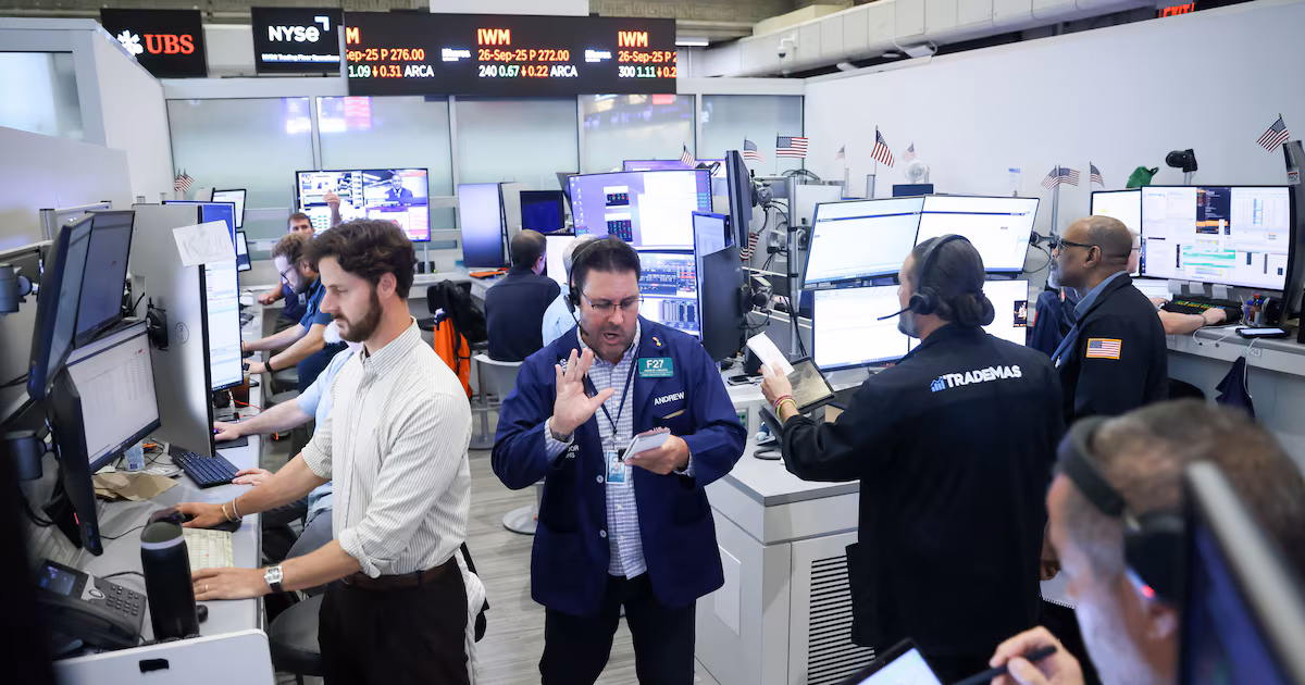 Wall Street frena su avance: los bonos del Tesoro presionan y el crudo da un respiro temporal