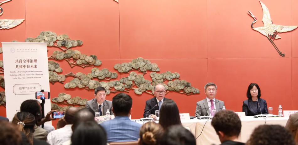 China proyecta llevar sus nexos diplomáticos y comerciales con República Dominicana a un nuevo nivel