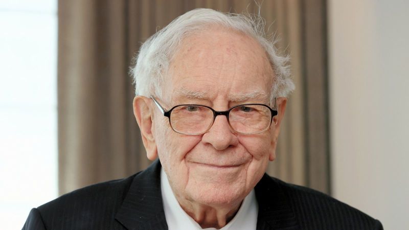 Warren Buffett culmina una era histórica y deja la presidencia de Berkshire Hathaway