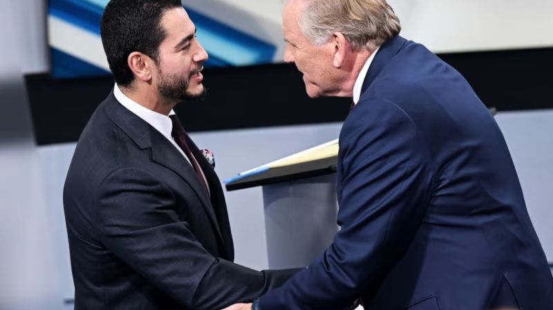 Tensión al límite y choque de lealtades marcan los debates senatoriales en Michigan y Kansas