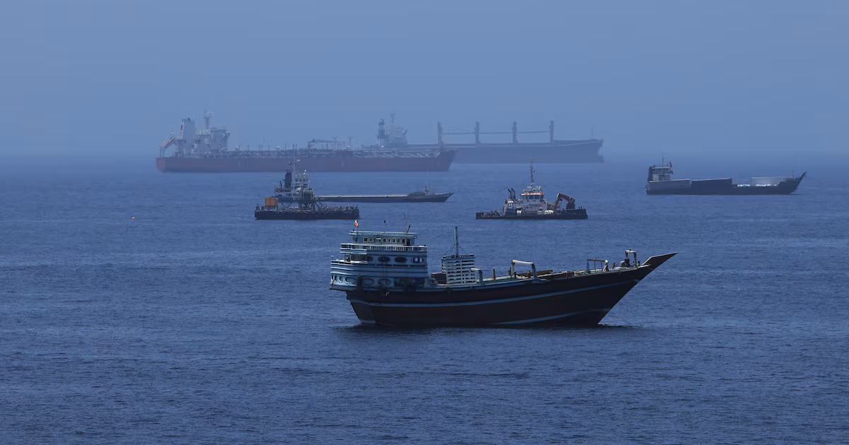 Tensión en Medio Oriente dispara el petróleo: el crudo Brent roza los 100 dólares tras ataques a infraestructura clave