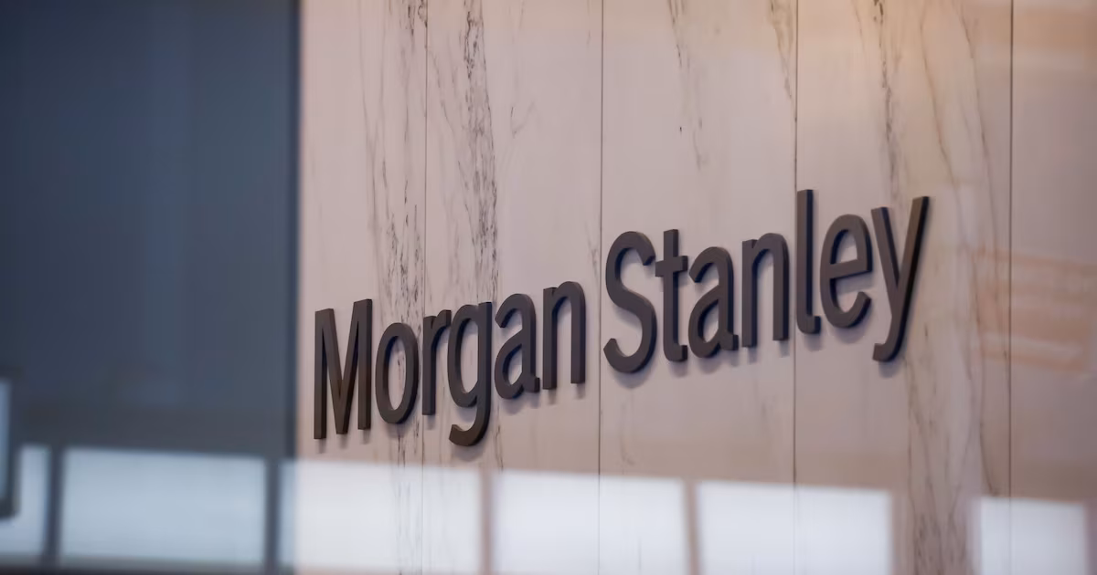 Morgan Stanley proyecta una posible caída de hasta un 7% en el S&P 500 ante la presión energética y los bonos