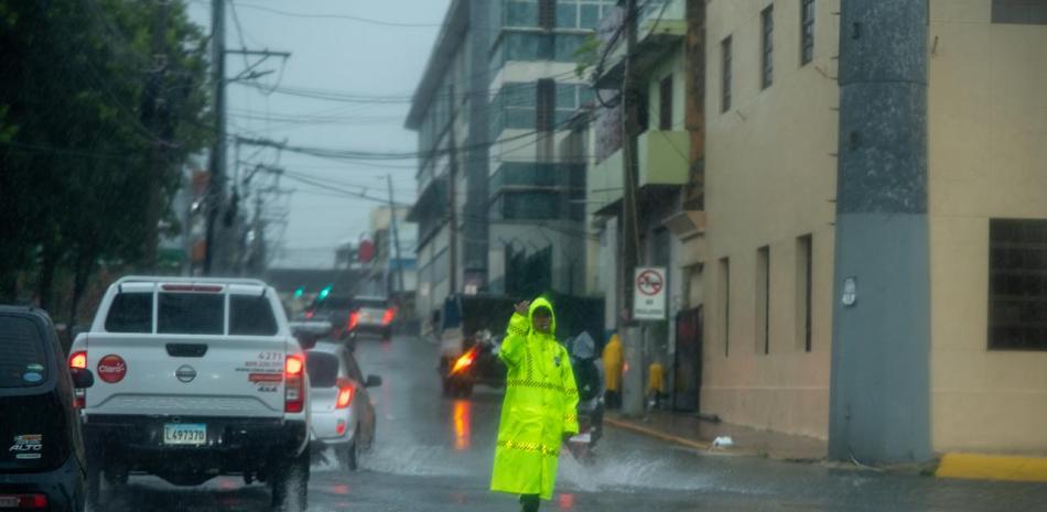 El COE eleva a 23 las provincias en alerta ante el impacto de intensas lluvias en el país
