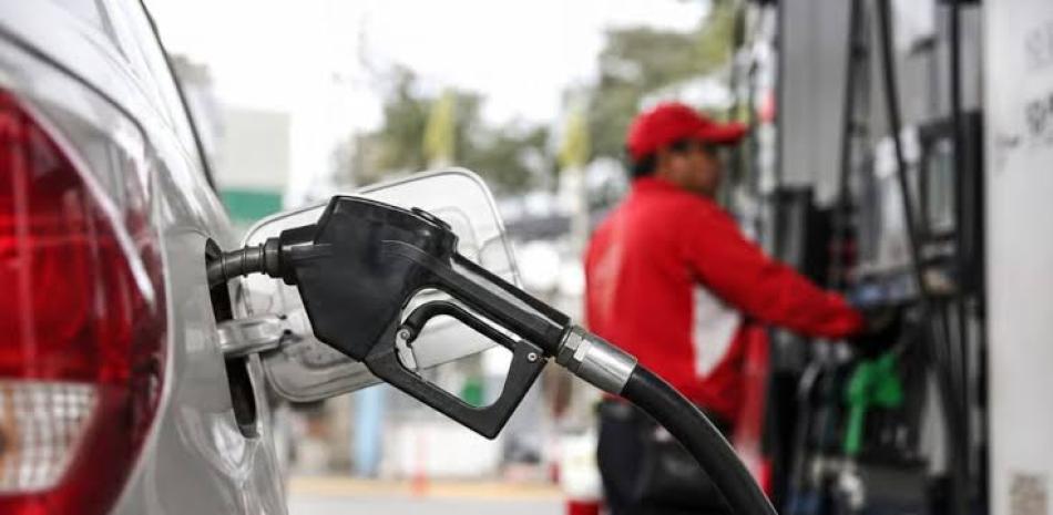 Alza de los combustibles enciende alarmas en el sector industrial dominicano
