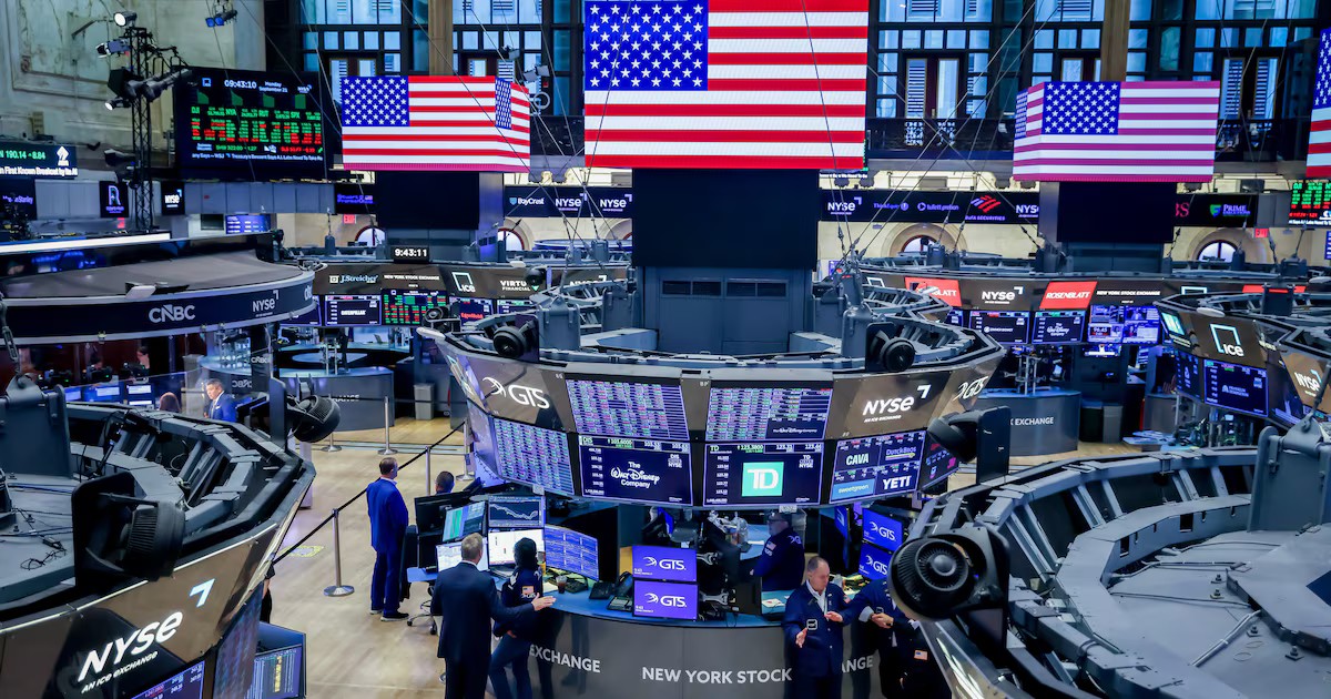 Wall Street busca estabilidad: futuros repuntan a la espera de resultados corporativos y datos de China