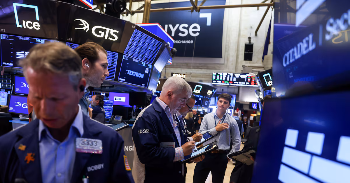 Wall Street repunta tras un enfriamiento del empleo en EE. UU. que calma las presiones sobre la Fed