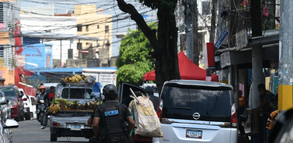 Clamor en Villas Agrícolas: Denuncian abusos policiales y persistencia del delito en medio de operativos