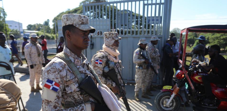 Dajabón refuerza cerco militar mientras comerciantes piden blindar la frontera ante crisis en Haití