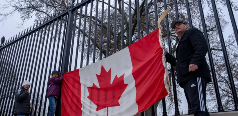 Escala la tensión comercial: Estados Unidos eleva al 50 % los aranceles a diversos productos canadienses