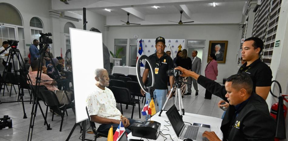 Renovación de la cédula alcanza el 50%: más de cuatro millones de dominicanos ya tienen su nuevo plástico
