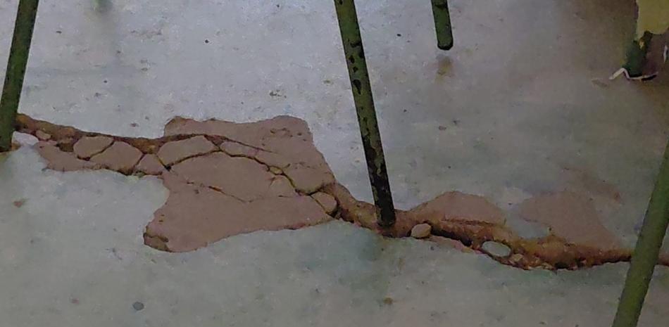 Alarma en Monte Cristi: Escuela Primaria Agua de Luis se cae a pedazos y suspenden docencia
