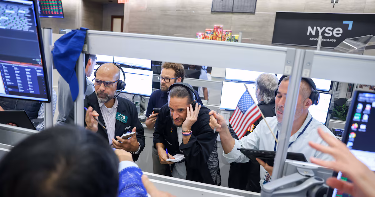 Wall Street resiste a la crisis fiscal europea mientras el real brasileño se dispara tras comicios