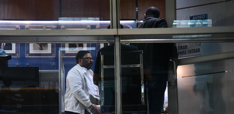 Operación SeNaSa 2.0-A: Despliegue de 37 allanamientos deja al menos 28 detenidos en el sector salud