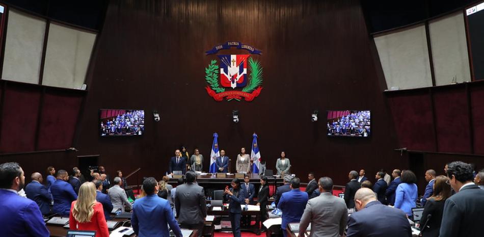 Diputados aprueban proyecto que sanciona con cárcel y multas de hasta RD$5 millones el mal uso de pesticidas