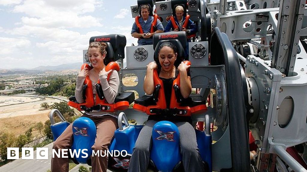 Six Flags clausura de forma definitiva la montaña rusa X2 tras cientos de demandas por lesiones cerebrales