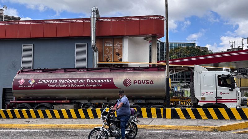 El pacto petrolero entre EE.UU. y Venezuela: Un giro estratégico cargado de dudas e incertidumbre histórica