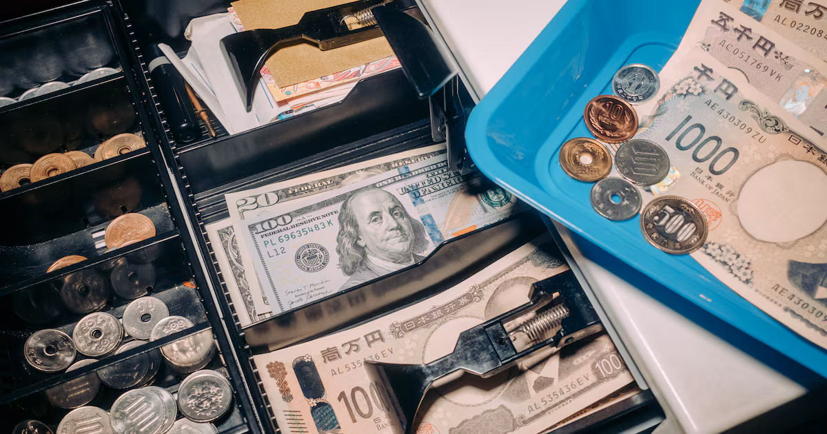 La paradoja del yen: Por qué cayó tras subir tasas y qué significa para los mercados de América Latina