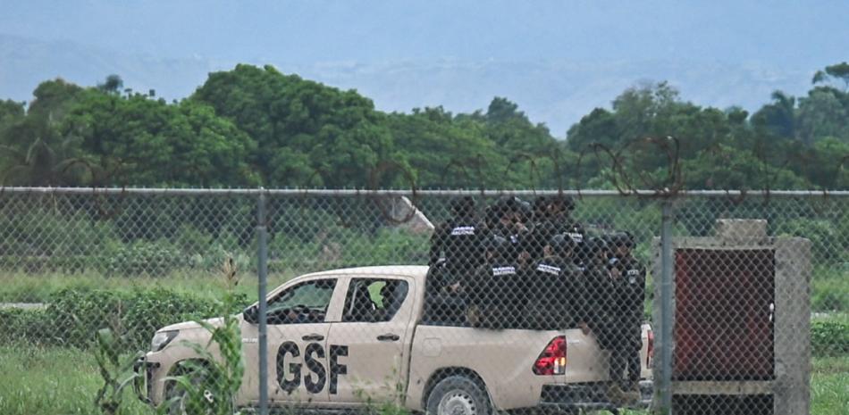 Tropas de Bukele en Haití: Dudas y hermetismo rodean el despliegue militar salvadoreño