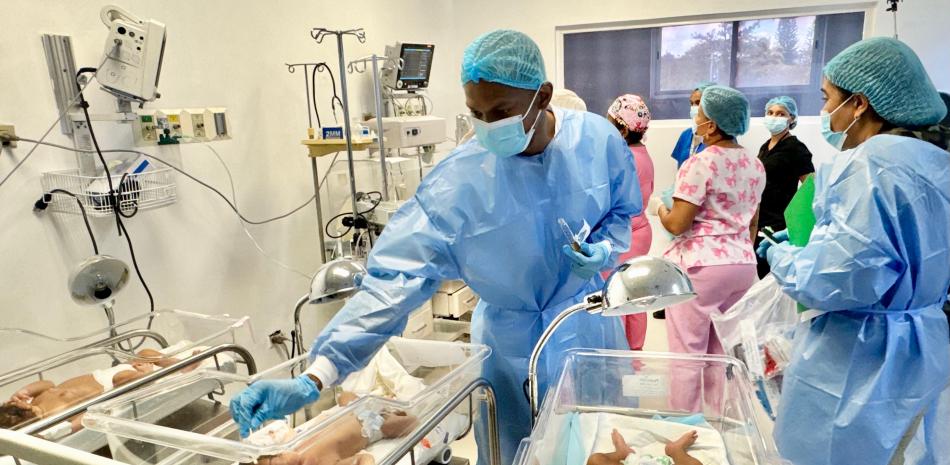 Alerta sanitaria en Monte Plata: Investigan posible brote bacteriano tras muertes neonatales en hospital provincial
