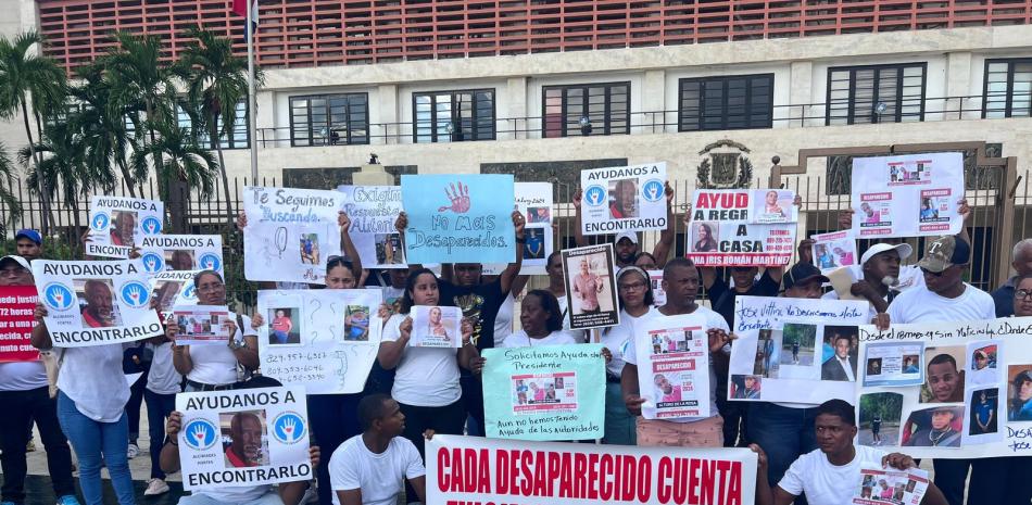 Alertas RD en espera: Familias de desaparecidos exigen la inmediata aplicación de la ley